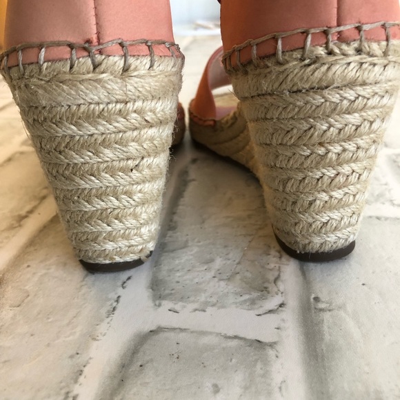 Vince Camuto Apricot Wedges Sz 7 - Picture 5 of 6